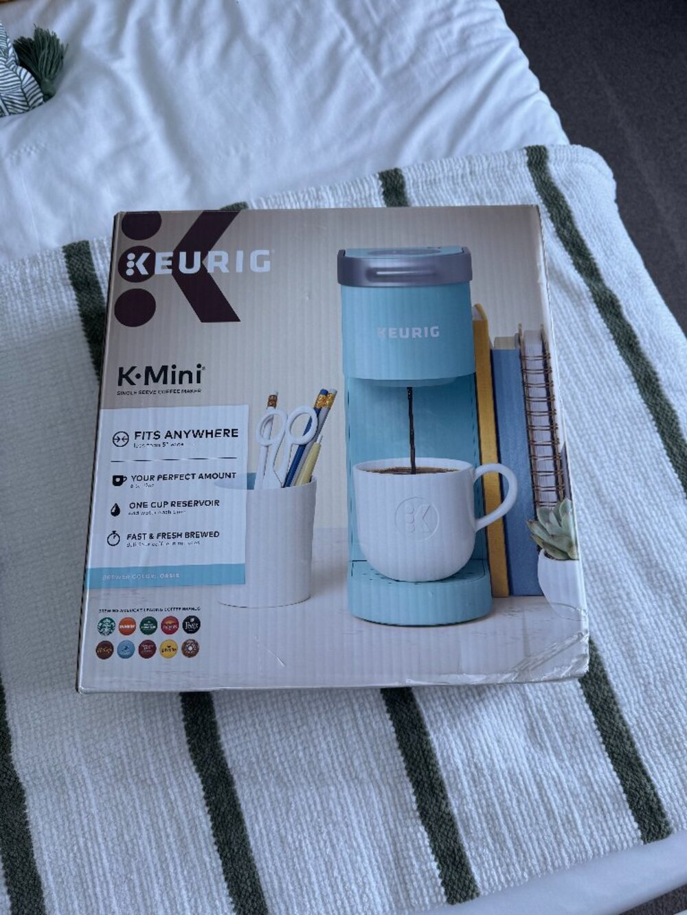 Keurig K-Mini Single Serve K-Cup Pod Coffee Maker Oasis Color